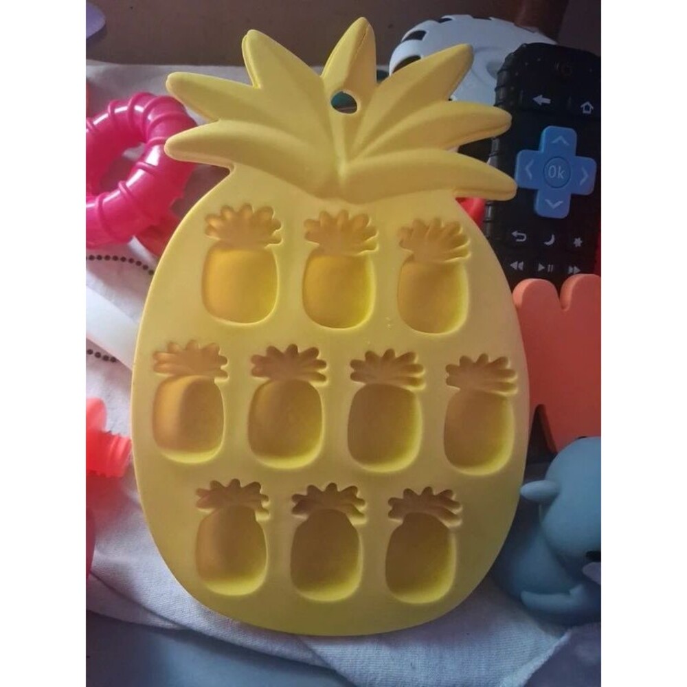 Pineapple ice mold